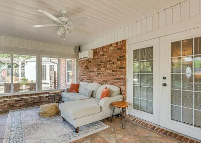 Holiday home Beautiful Home- Salt Water Pool Pensacola