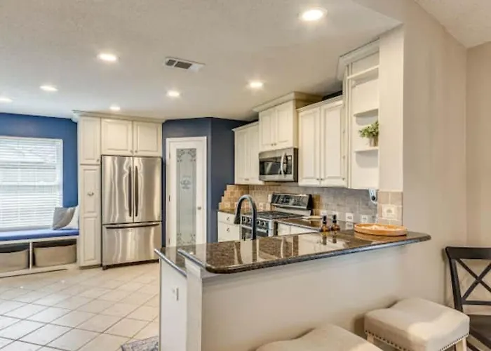Holiday home Beautiful Home- Salt Water Pool Pensacola