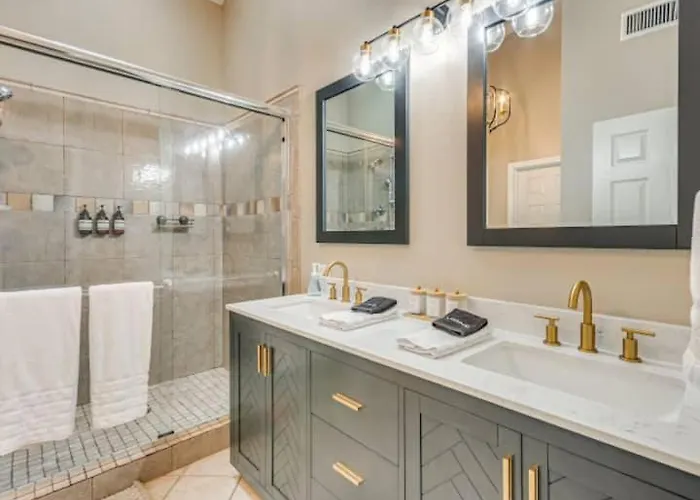 Beautiful Home- Salt Water Pool * Pensacola