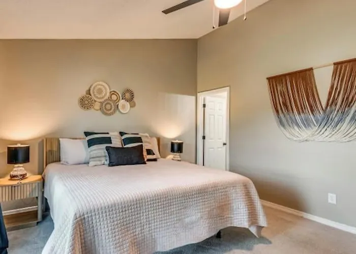 Beautiful Home- Salt Water Pool * Pensacola