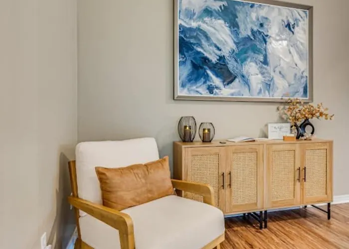 Beautiful Home- Salt Water Pool Holiday home Pensacola